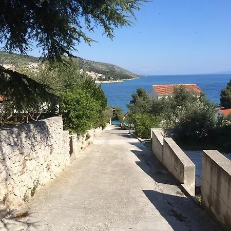 Crnjac Apartment Trogir