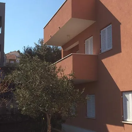 Crnjac * Trogir
